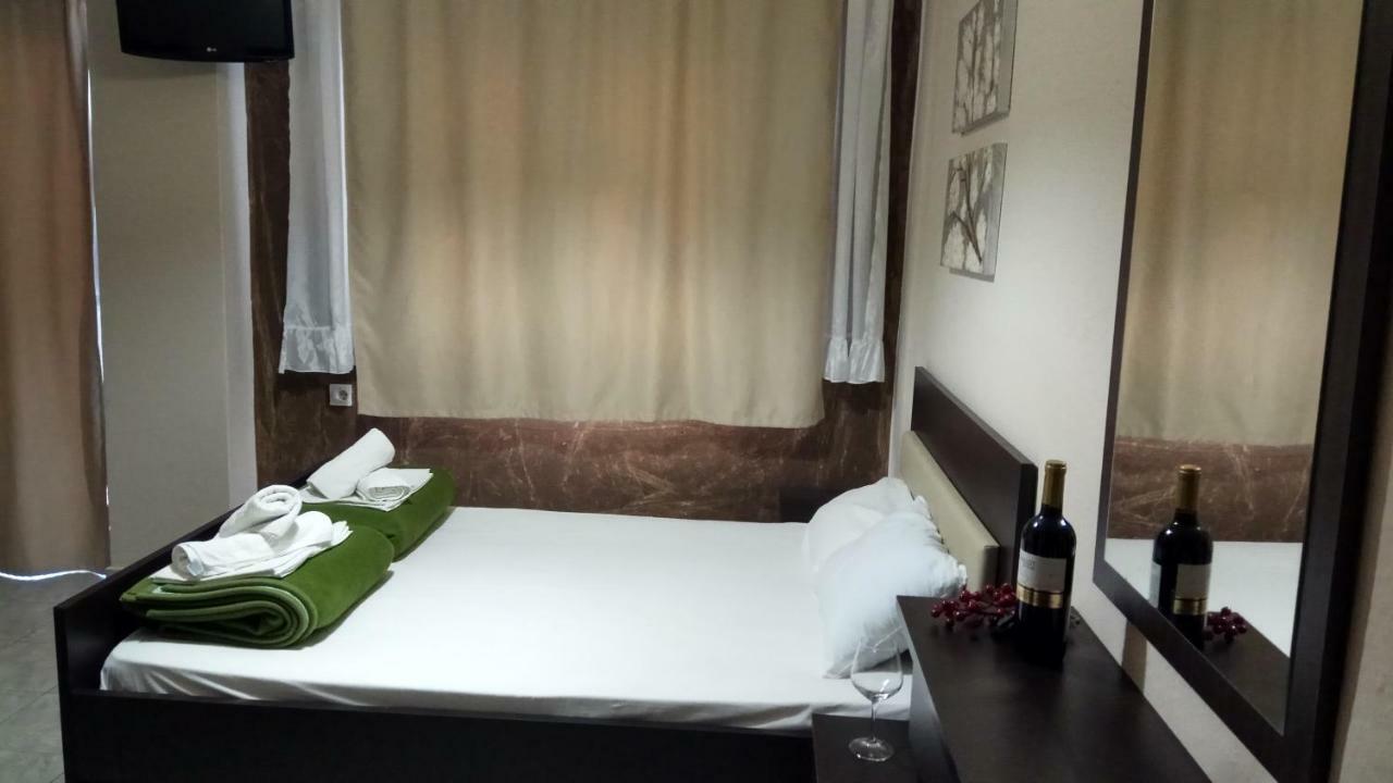 Ldg Rooms Olympiakí Aktí 外观 照片